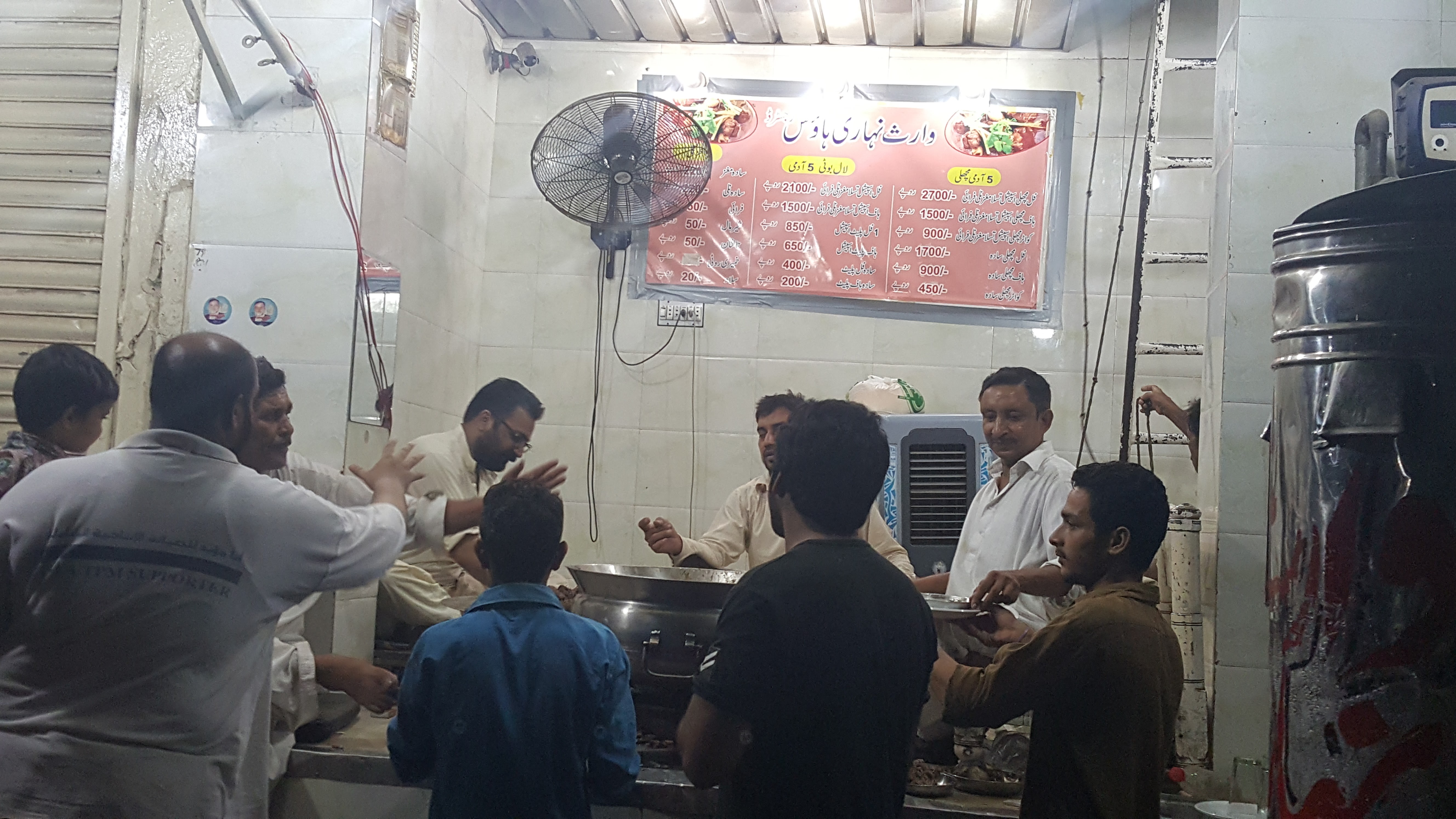 4 - One Last Nihari with Jalal uddin: Waris Nihari House 4